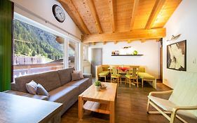 Top View Penthouse Hermann